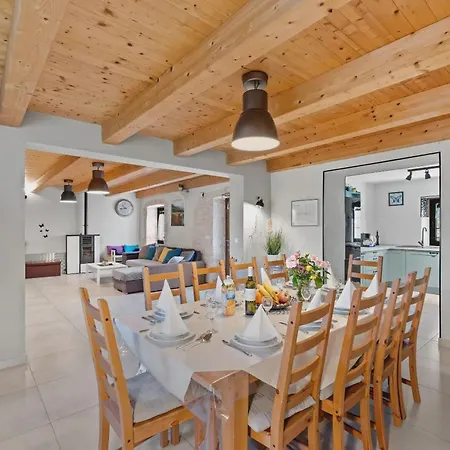 Villa Ive *