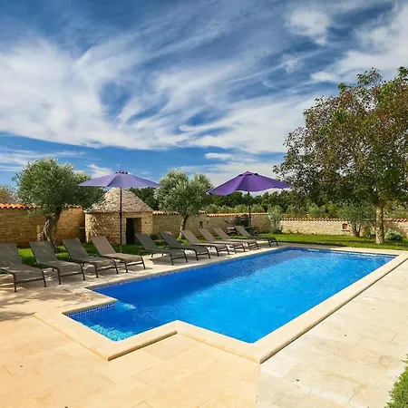 Ive Holiday home Orbanici